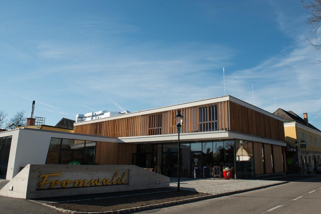 Hubertushof Fromwald Hotel Und Gasthof Bad Fischau 部屋 写真