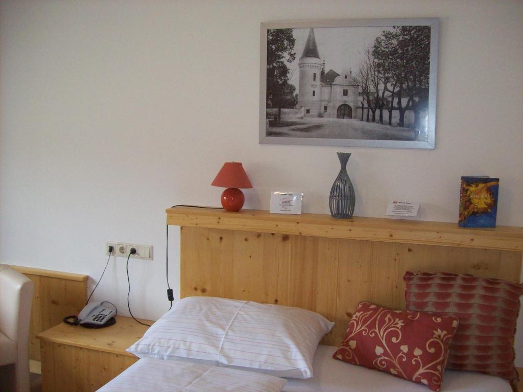 Hubertushof Fromwald Hotel Und Gasthof Bad Fischau 部屋 写真